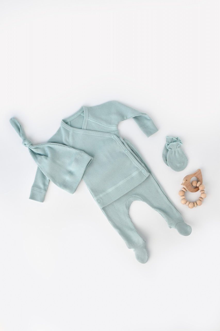 Set 4 piese: bluza, pantaloni, caciulita si manusi din bumbac organic si modal - , BabyCosy