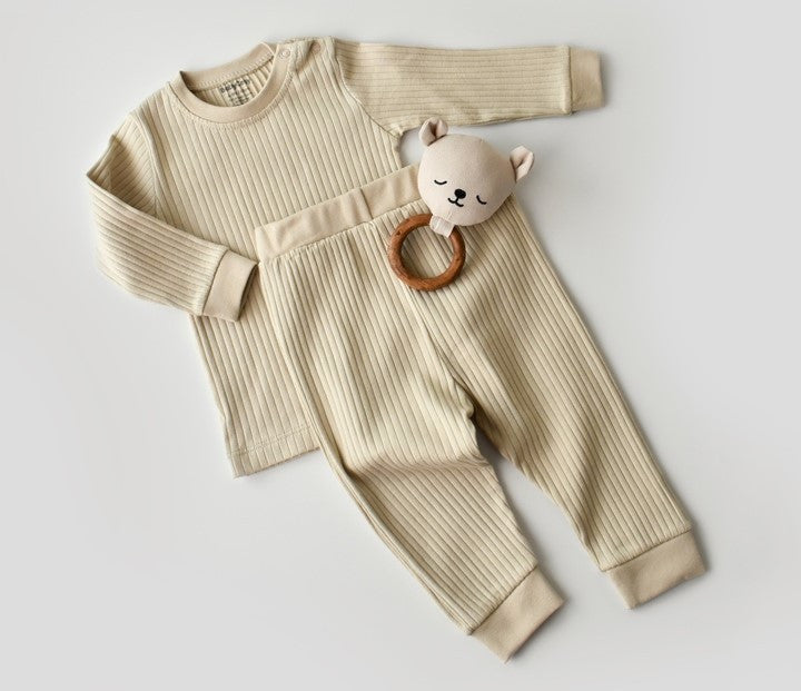 Set bluzita cu maneca lunga si pantaloni lungi din bumbac organic si modal -  BabyCosy