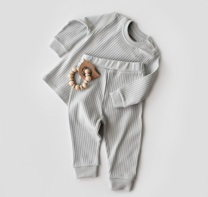 Set bluzita cu maneca lunga si pantaloni lungi din bumbac organic si modal -  BabyCosy