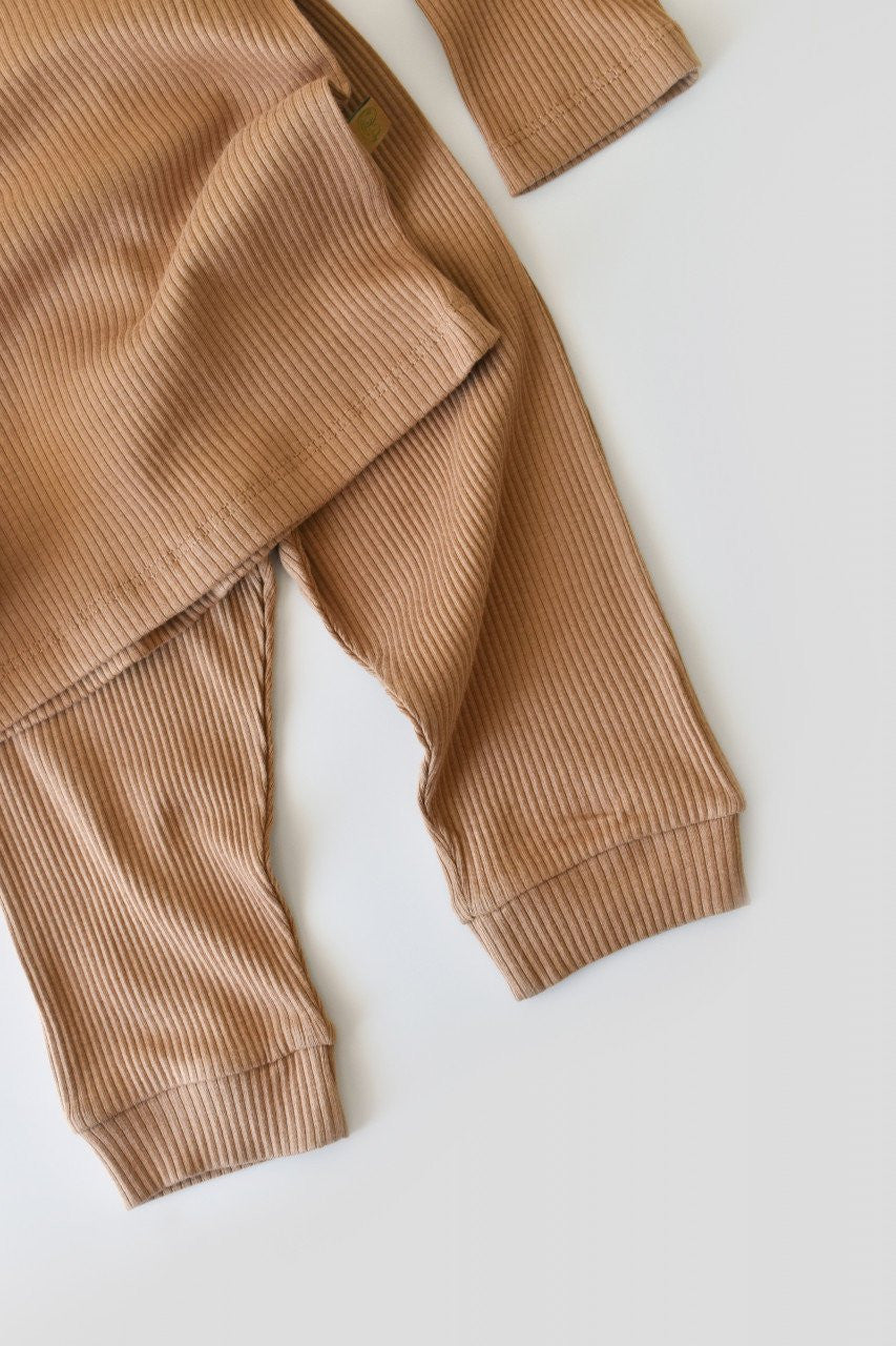 Set bluzita cu maneca lunga si pantaloni lungi din bumbac organic si modal -  BabyCosy