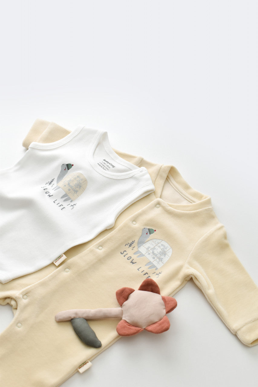 Set Broscuta cu salopeta si body din 80%bumbac organic si 20% poliester - , BabyCosy