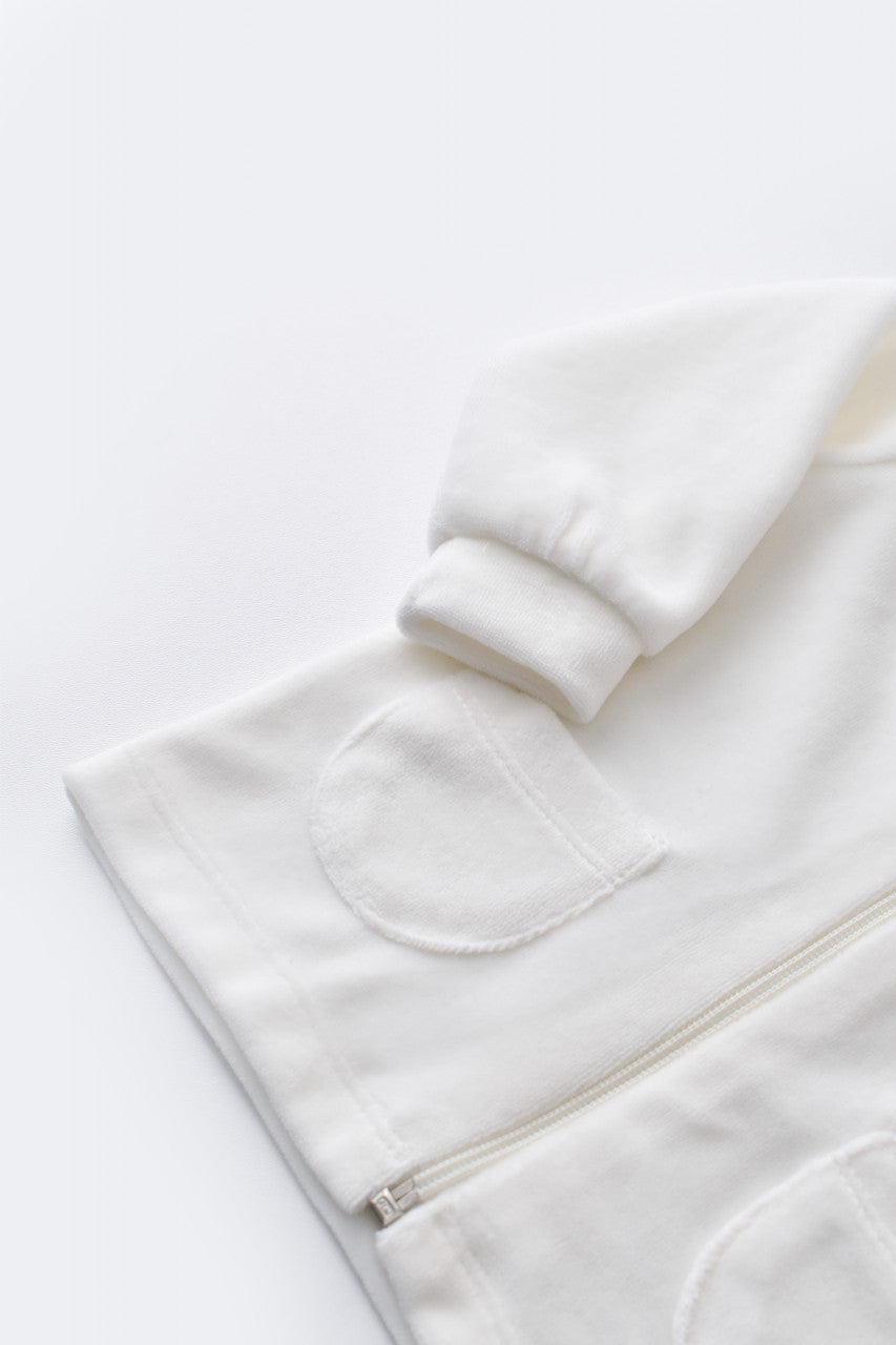 Set Ursulet cu bluzita cu fermoar si gluga si pantaloni lungi din 80%bumbac organic si 20% poliester - , BabyCosy