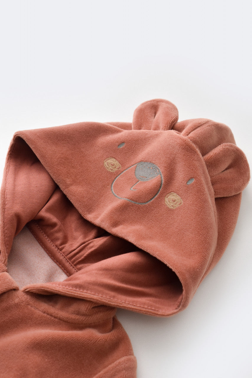 Set Ursulet cu bluzita cu fermoar si gluga si pantaloni lungi din 80%bumbac organic si 20% poliester - , BabyCosy