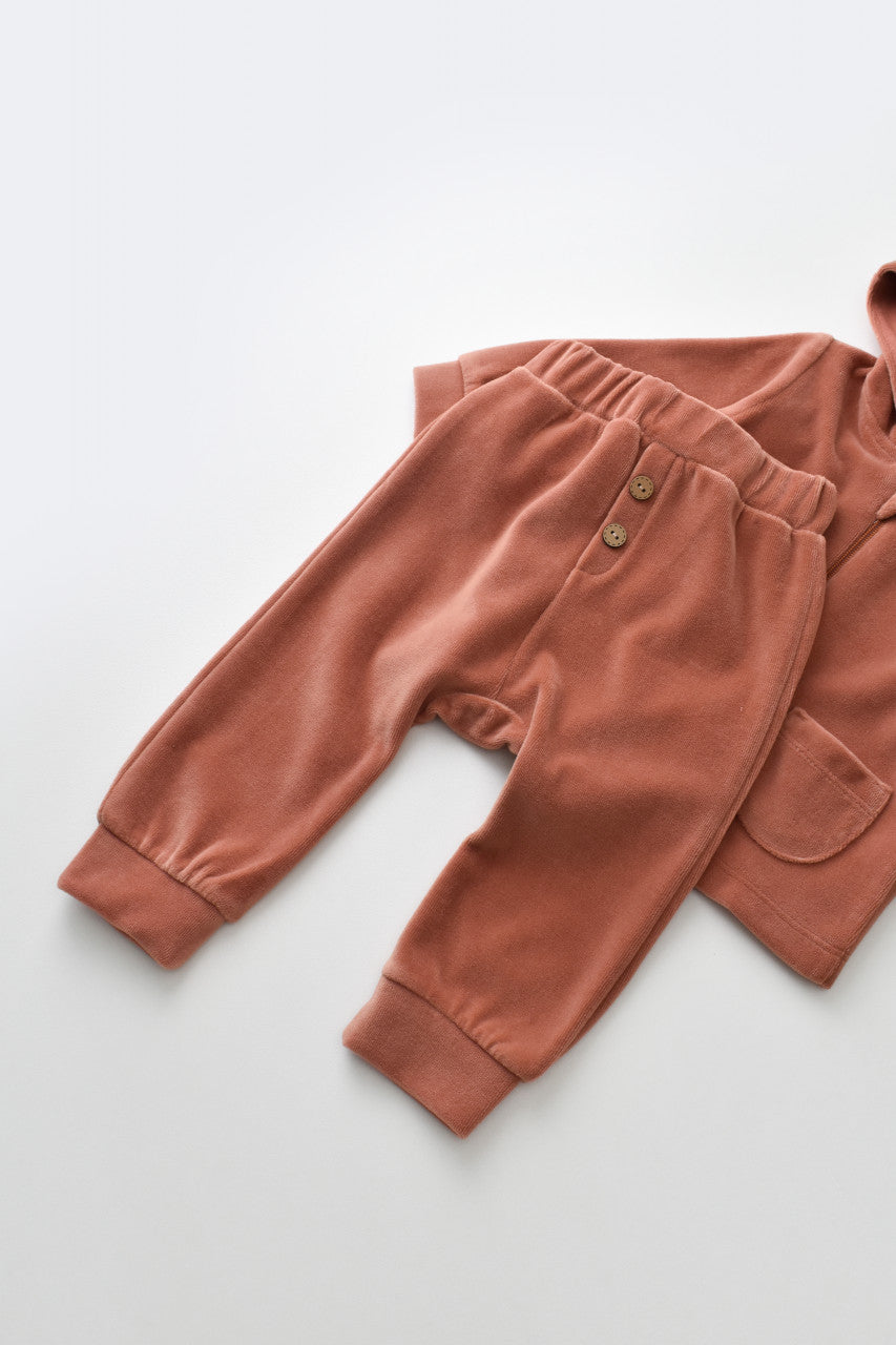 Set Ursulet cu bluzita cu fermoar si gluga si pantaloni lungi din 80%bumbac organic si 20% poliester - , BabyCosy